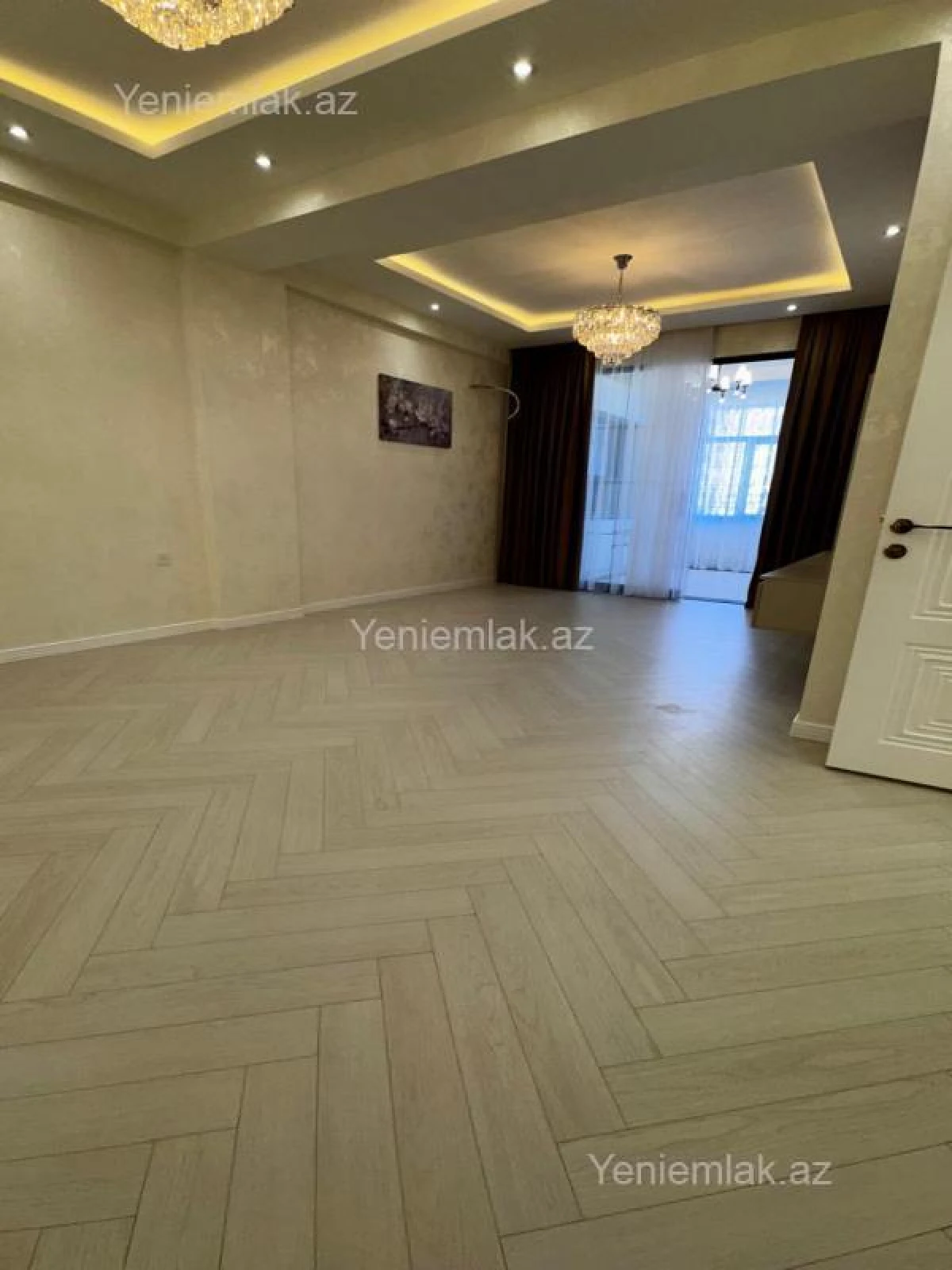 Satılır 3 otaqlı yeni tikili 105 m²