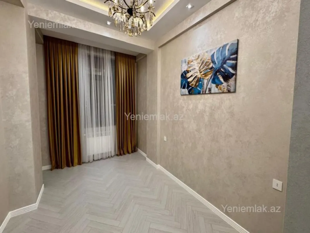 Satılır 3 otaqlı yeni tikili 105 m²
