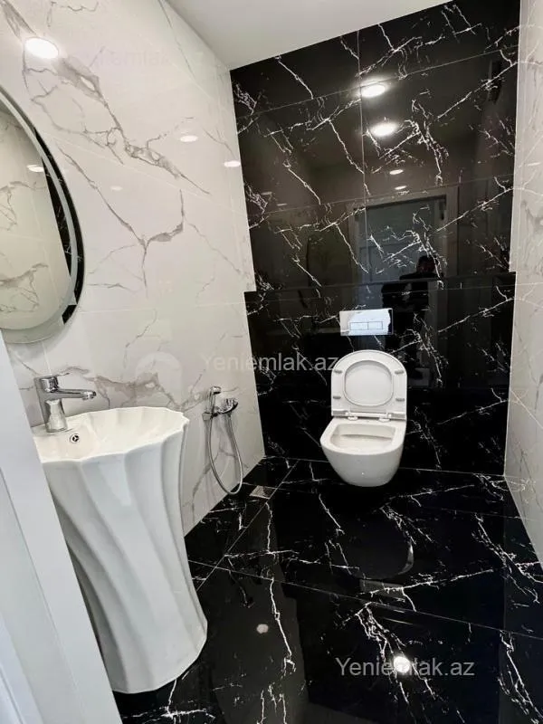 Satılır 3 otaqlı yeni tikili 105 m²