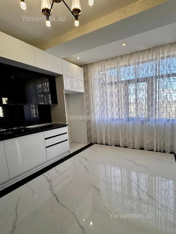 Satılır 3 otaqlı yeni tikili 105 m²
