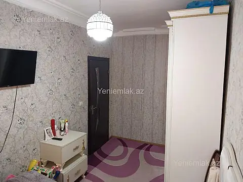 Satılır 3 otaqlı köhnə tikili 75 m²