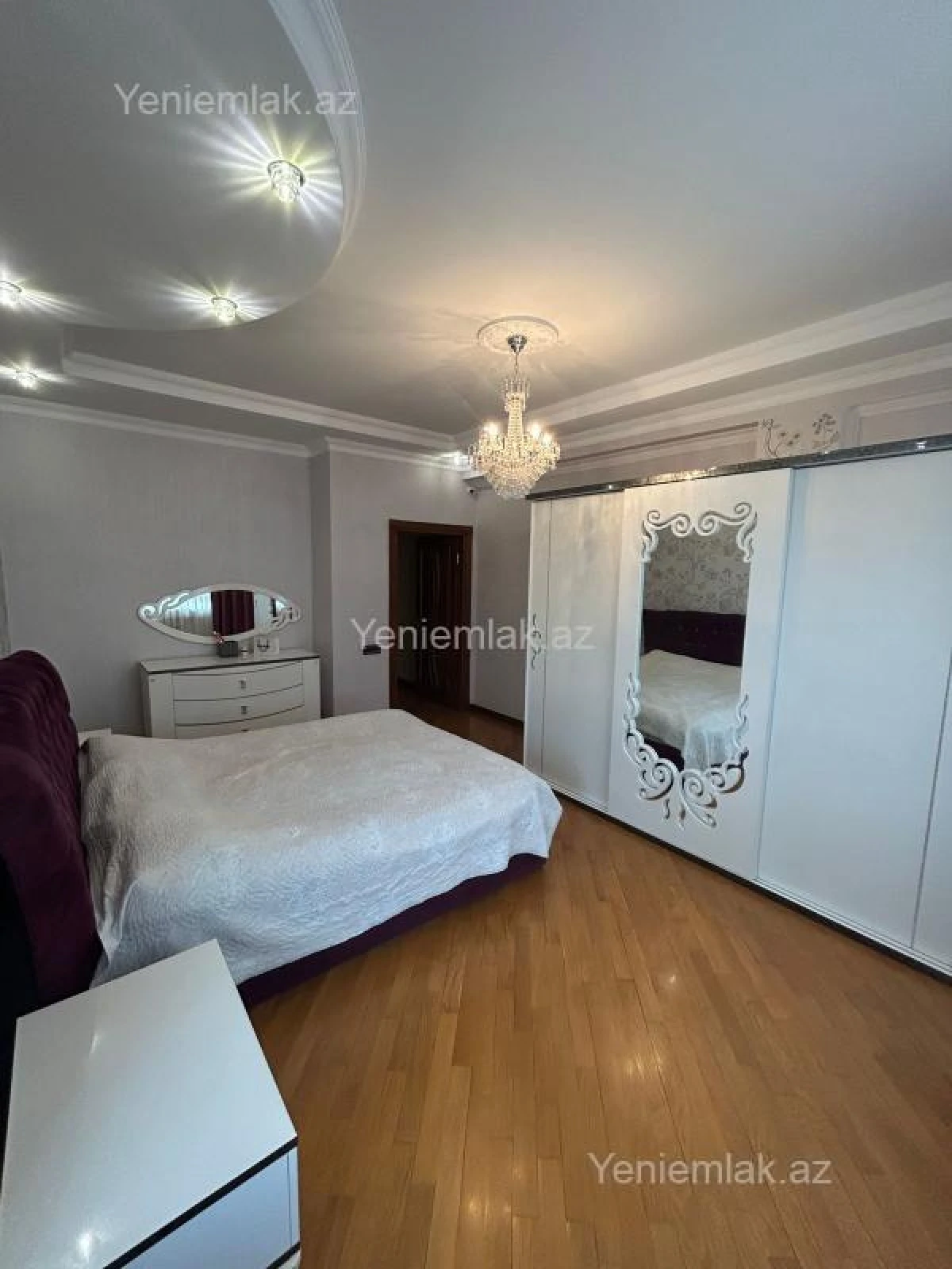 Satılır 3 otaqlı yeni tikili 120 m²