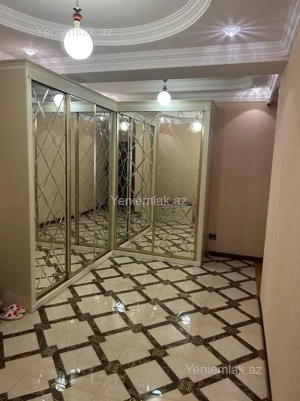 Satılır 3 otaqlı yeni tikili 120 m²