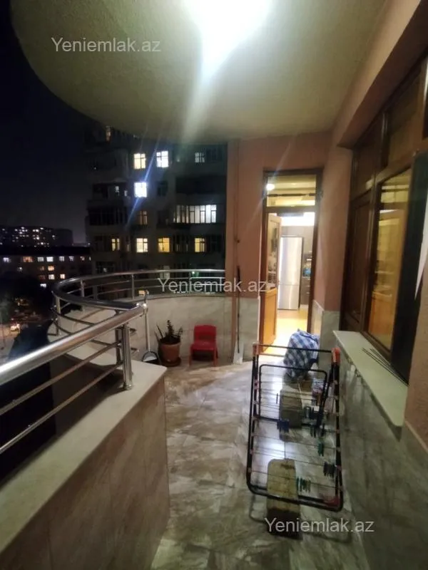 Satılır 4 otaqlı yeni tikili 181 m²