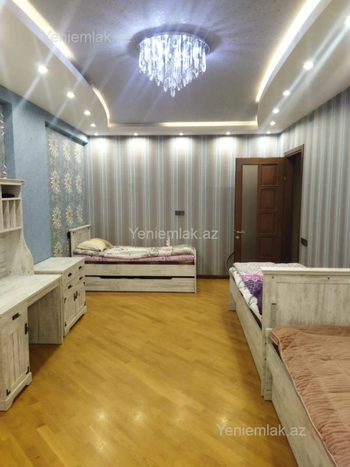 Satılır 4 otaqlı yeni tikili 181 m²