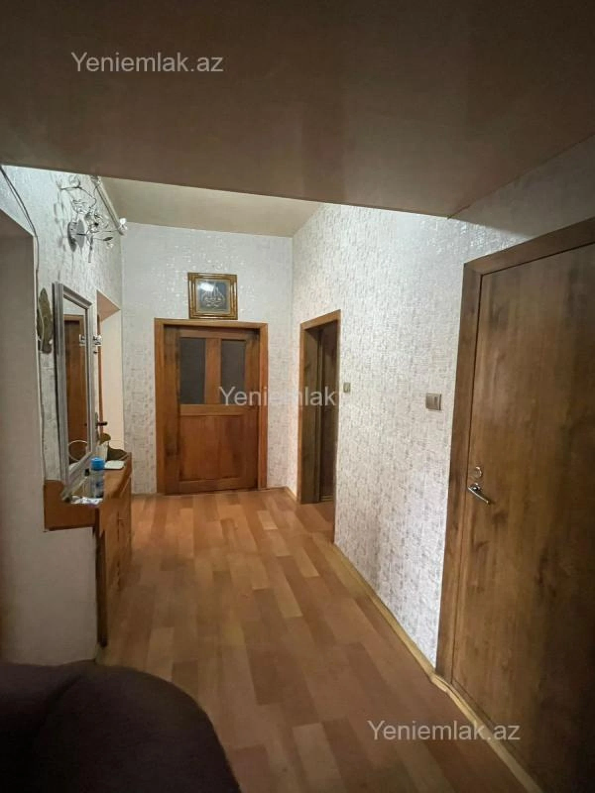 Satılır 3 otaqlı köhnə tikili 70 m²