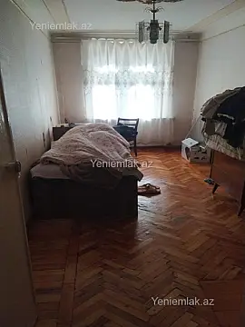 Satılır 3 otaqlı köhnə tikili 70 m²