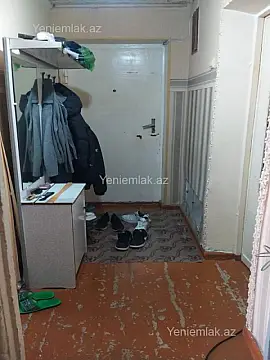 Satılır 3 otaqlı köhnə tikili 70 m²