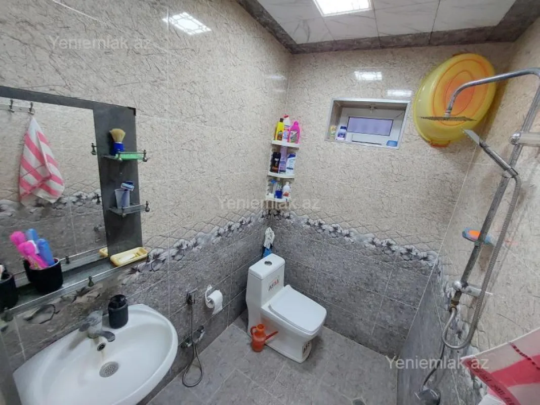Satılır 4 otaqlı həyət evi 124 m²