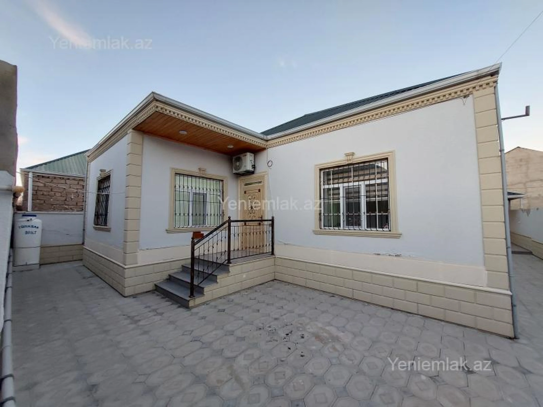 Satılır 4 otaqlı həyət evi 124 m²