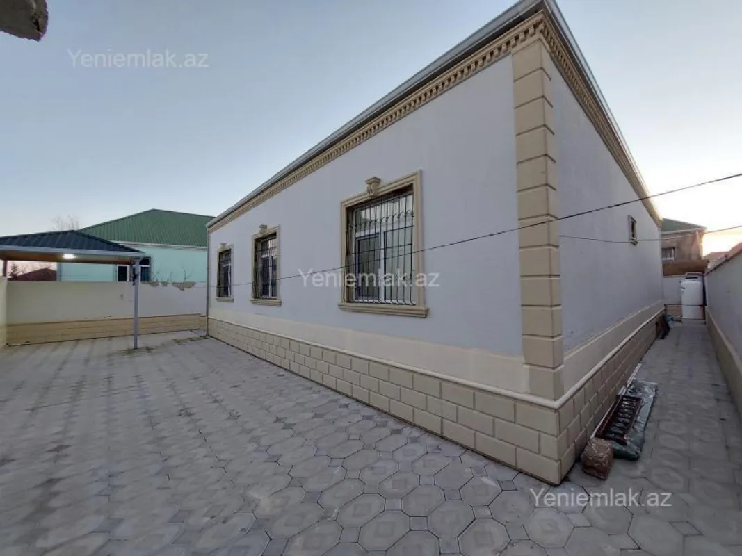 Satılır 4 otaqlı həyət evi 124 m²