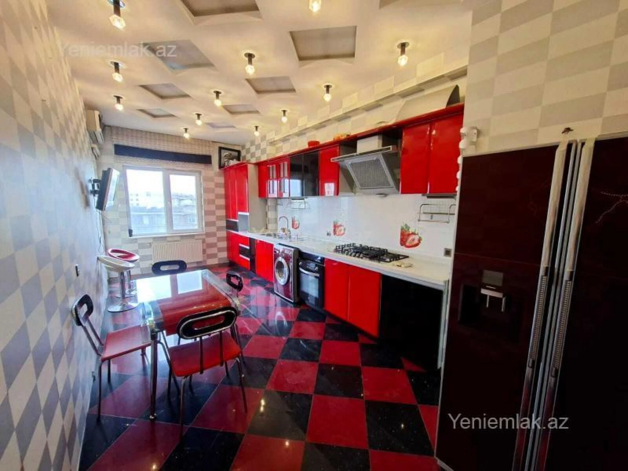 Satılır 4 otaqlı yeni tikili 183 m²