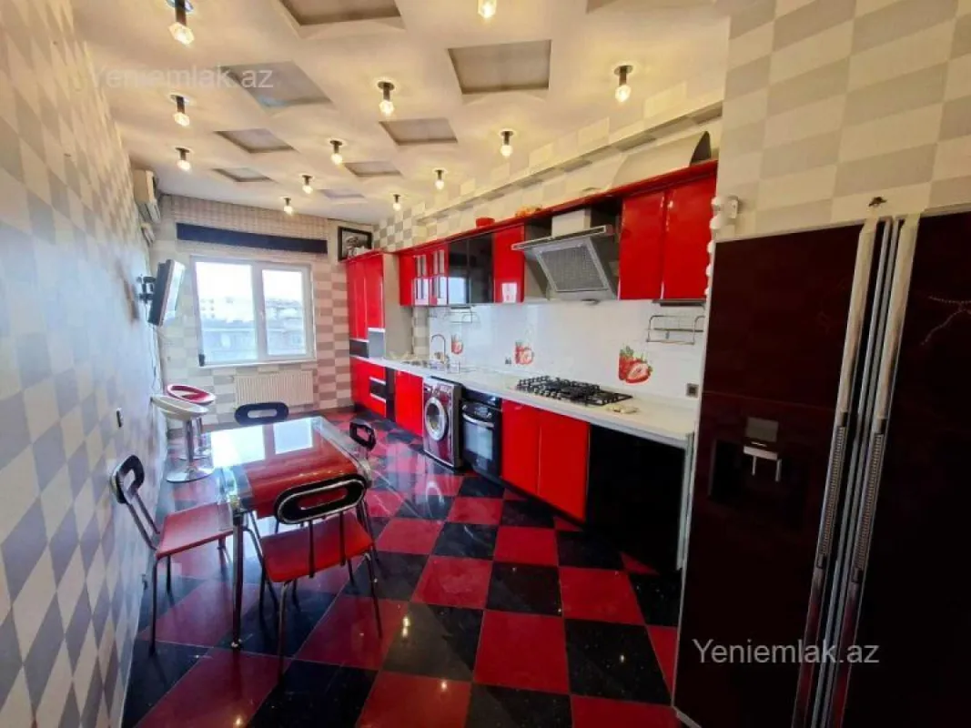 Satılır 4 otaqlı yeni tikili 183 m²