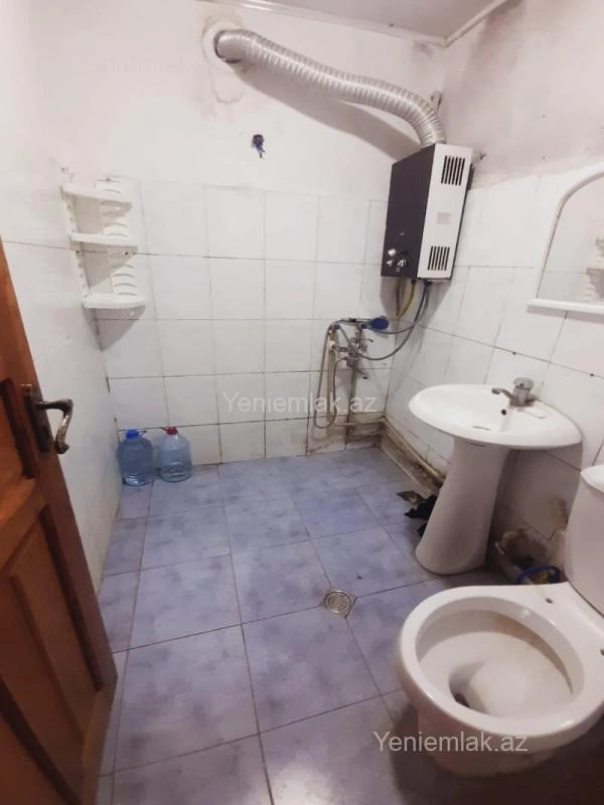 Satılır 2 otaqlı köhnə tikili 52 m²