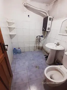 Satılır 2 otaqlı köhnə tikili 52 m²