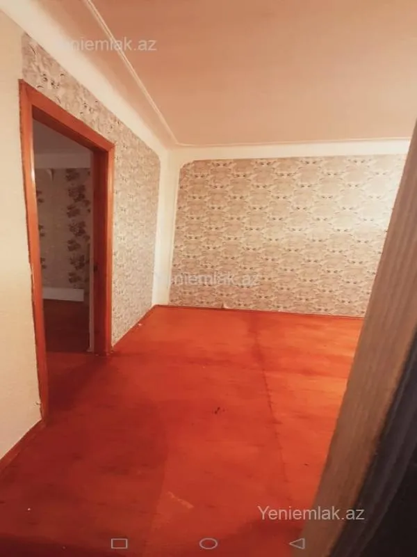 Satılır 2 otaqlı köhnə tikili 52 m²