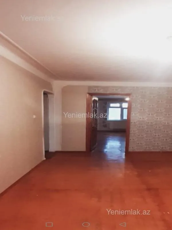 Satılır 2 otaqlı köhnə tikili 52 m²