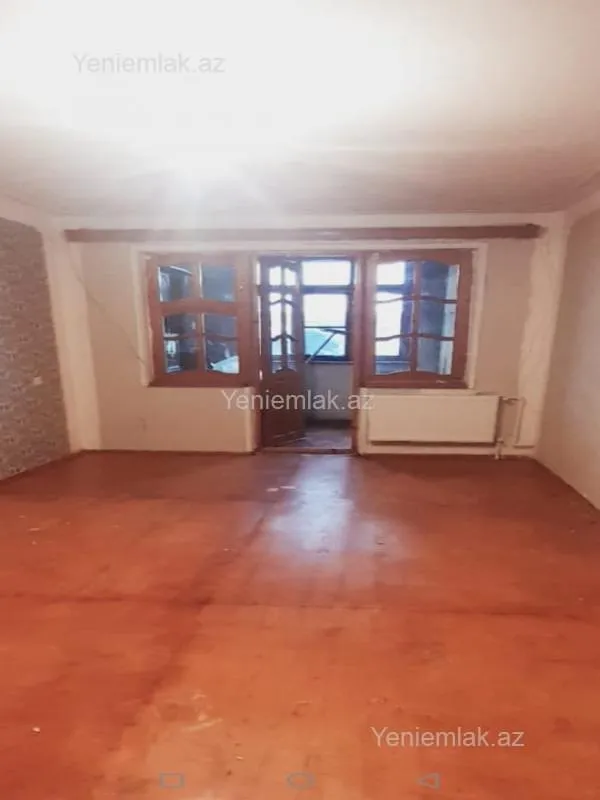 Satılır 2 otaqlı köhnə tikili 52 m²