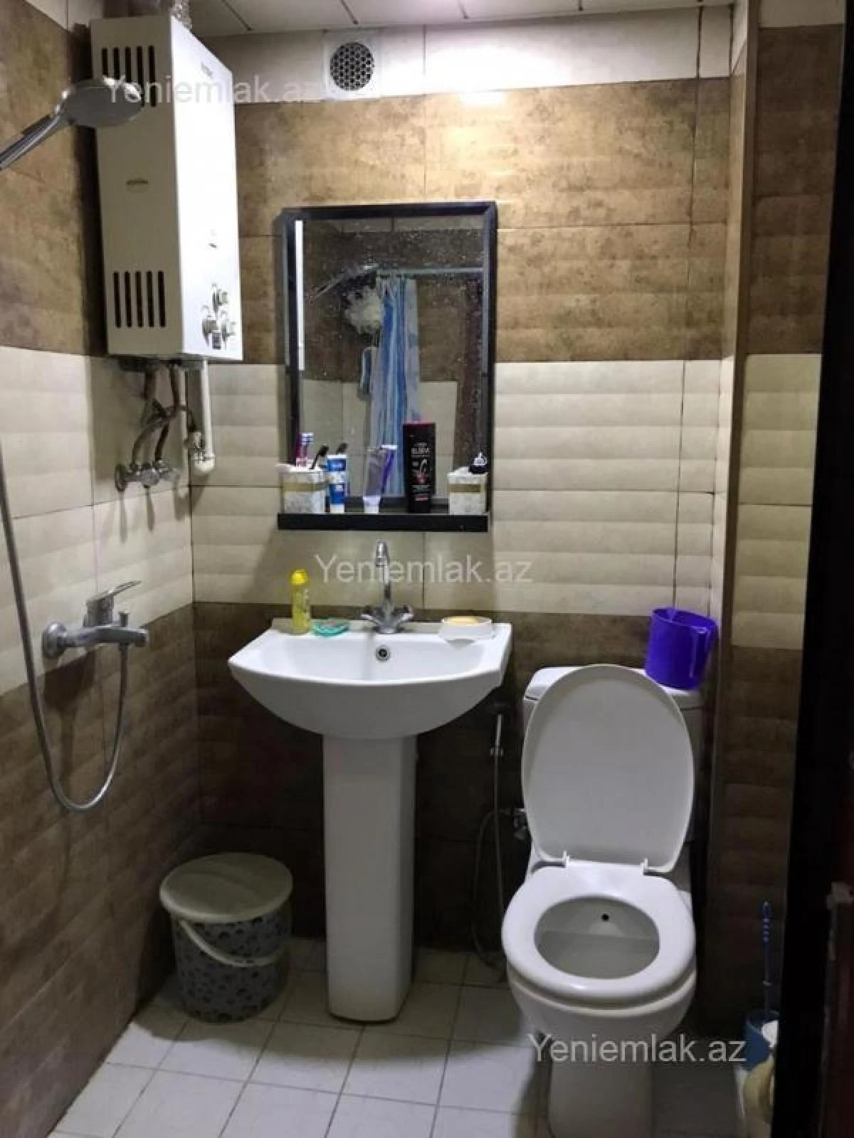 Satılır 3 otaqlı köhnə tikili 70 m²