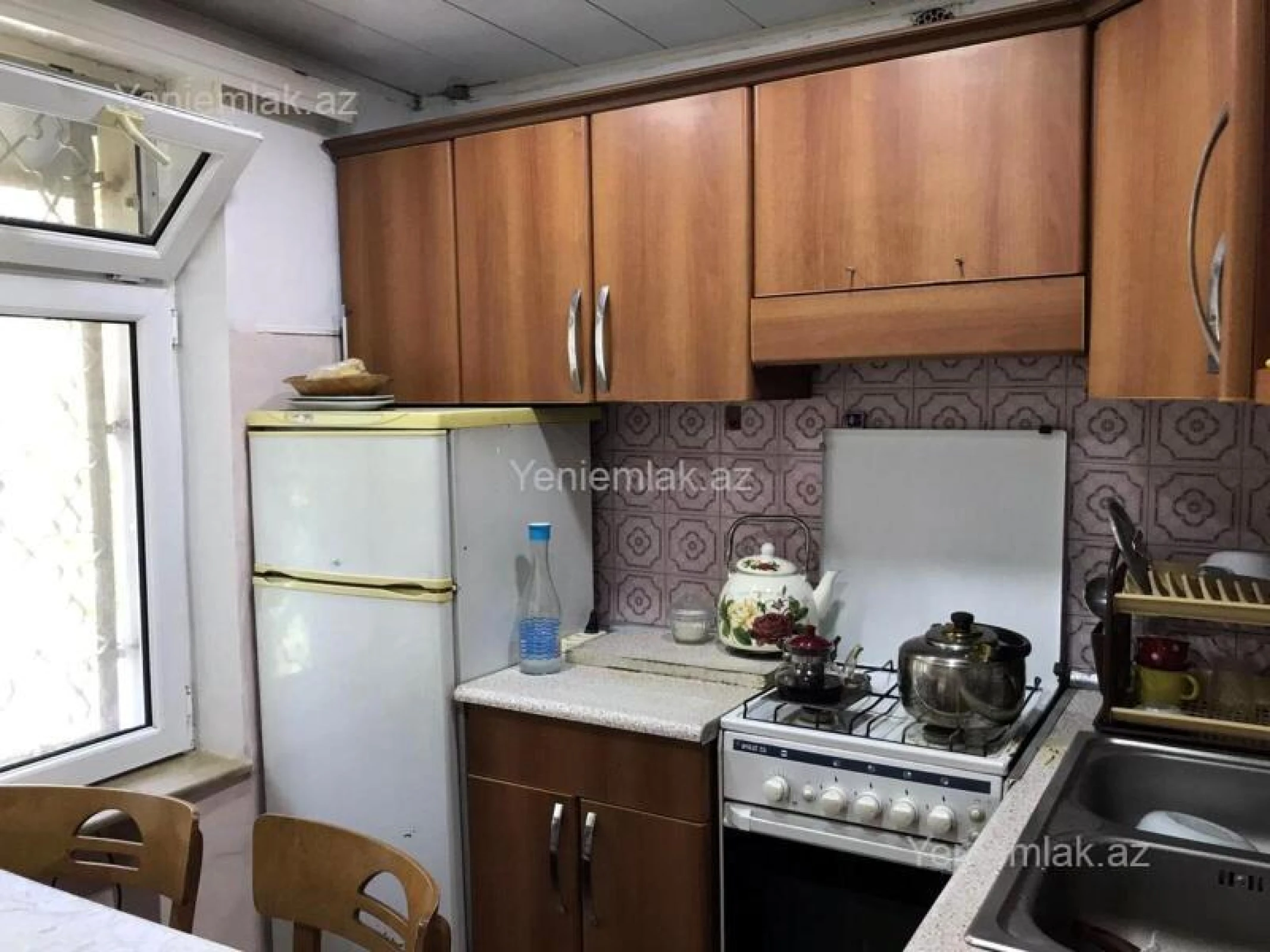 Satılır 3 otaqlı köhnə tikili 70 m²