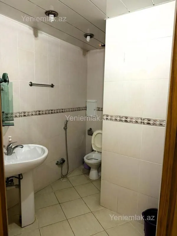 Satılır 4 otaqlı yeni tikili 175 m²