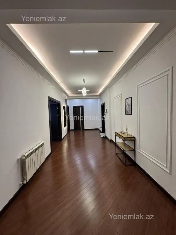 Satılır 3 otaqlı yeni tikili 136 m²