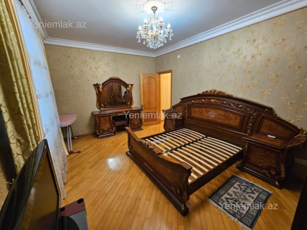 Satılır 3 otaqlı yeni tikili 135 m²