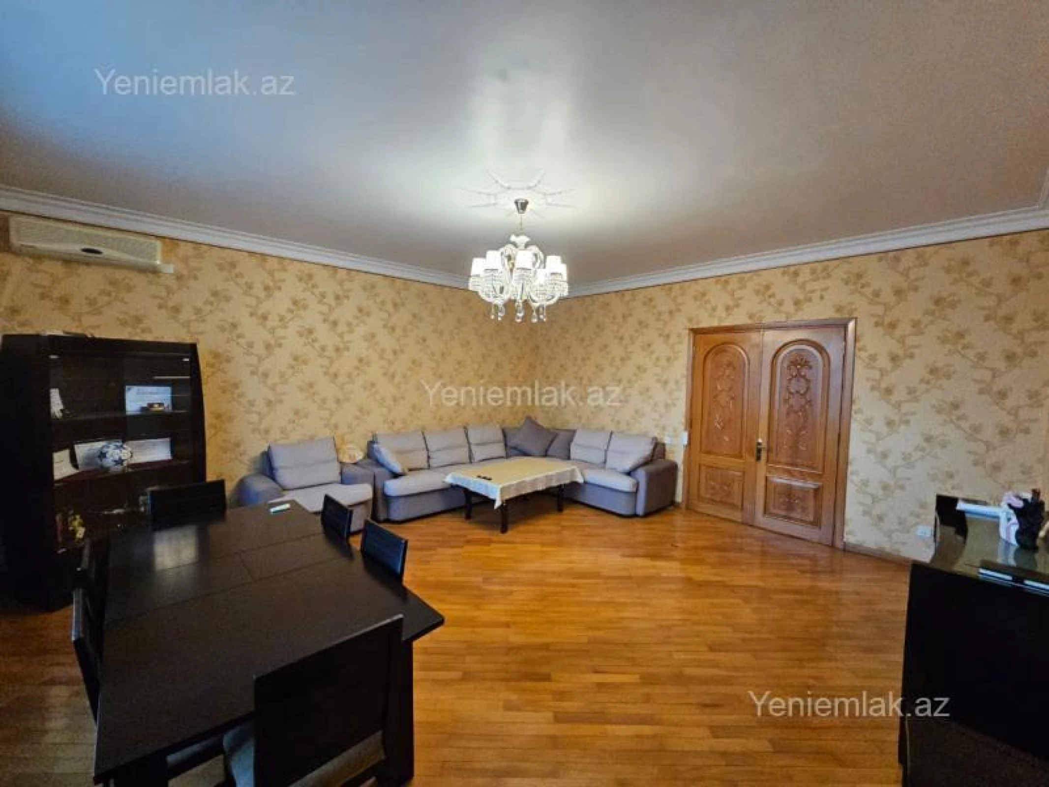 Satılır 3 otaqlı yeni tikili 135 m²