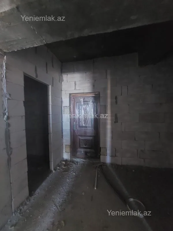 Satılır 2 otaqlı yeni tikili 95 m²