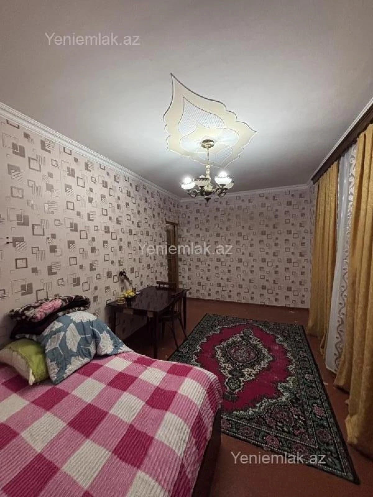 Satılır 1 otaqlı köhnə tikili 43 m²