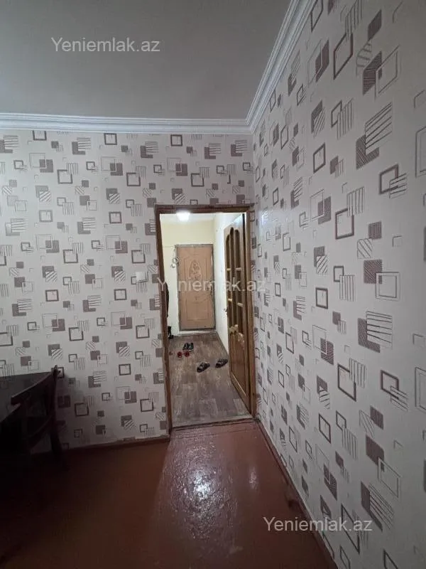 Satılır 1 otaqlı köhnə tikili 43 m²