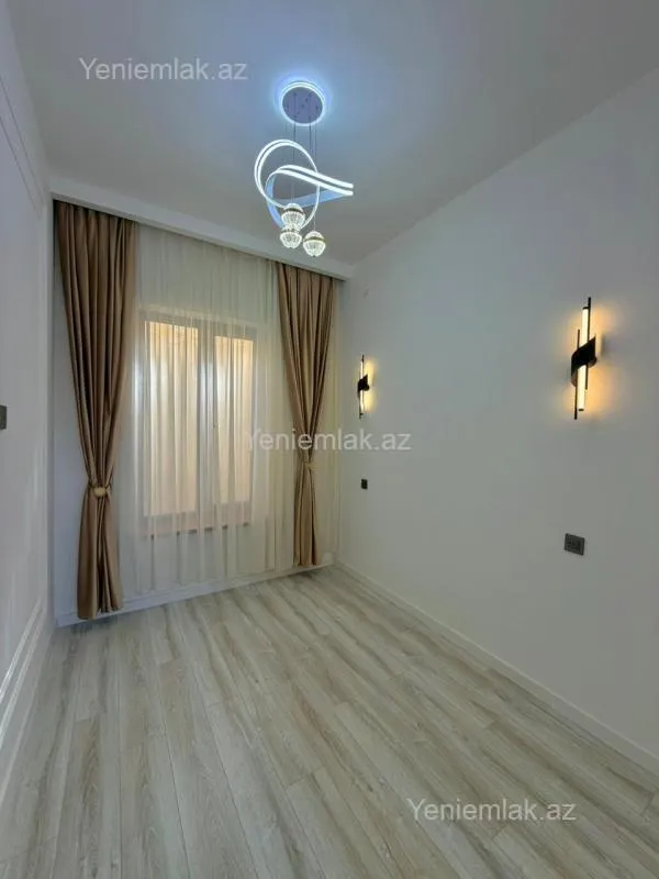 Satılır 4 otaqlı həyət evi 100 m²