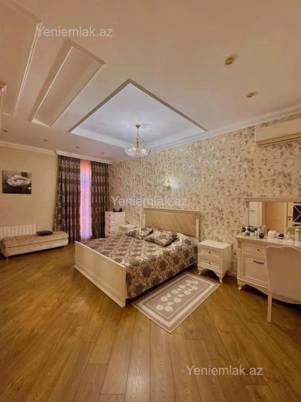 Satılır 6 otaqlı həyət evi 350 m²