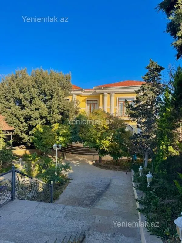 Satılır 6 otaqlı həyət evi 350 m²