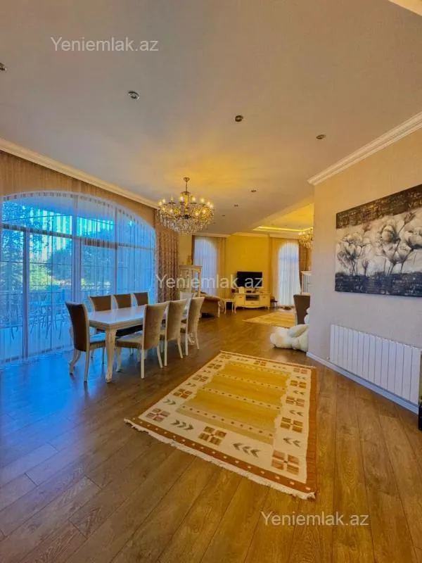 Satılır 6 otaqlı həyət evi 350 m²