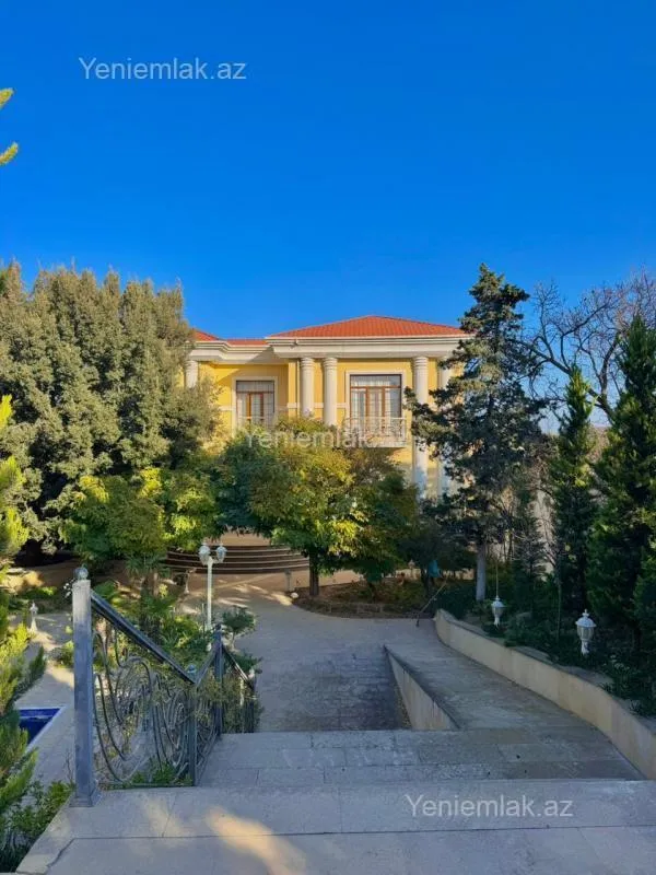 Satılır 6 otaqlı həyət evi 350 m²