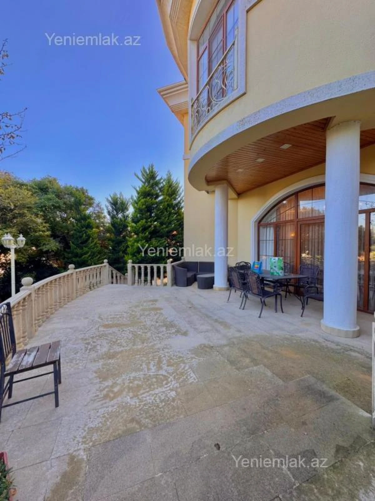 Satılır 6 otaqlı həyət evi 350 m²