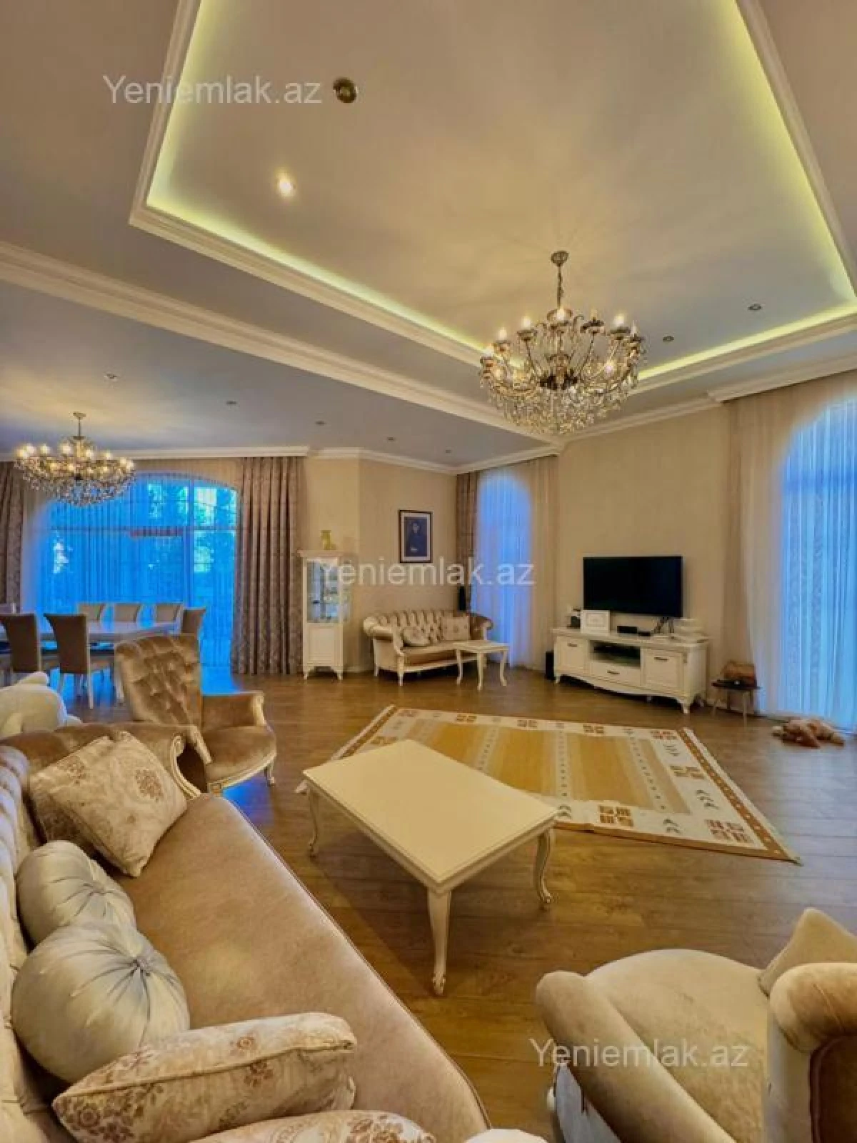 Satılır 6 otaqlı həyət evi 350 m²