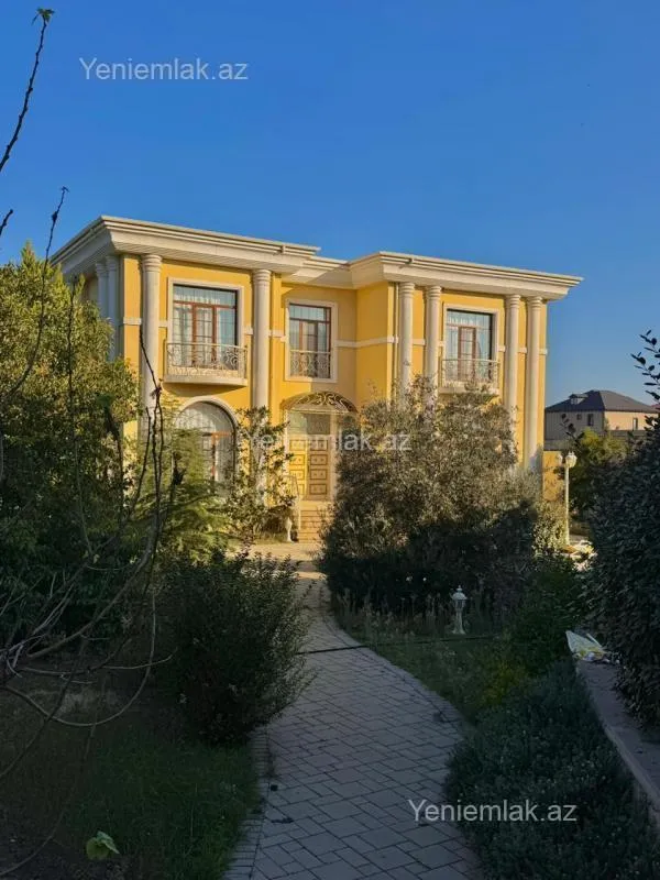 Satılır 6 otaqlı həyət evi 350 m²