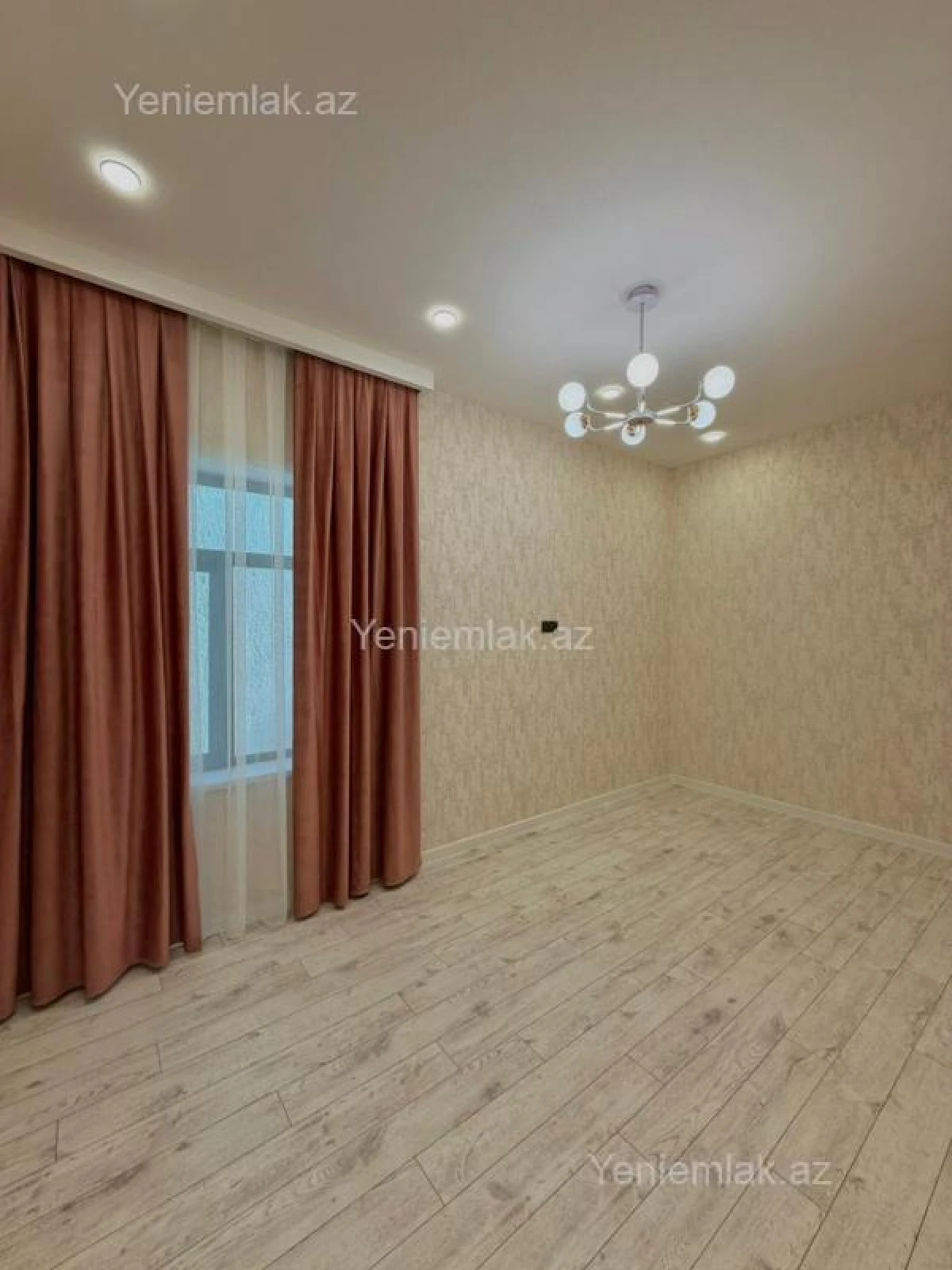 Satılır 4 otaqlı həyət evi 160 m²