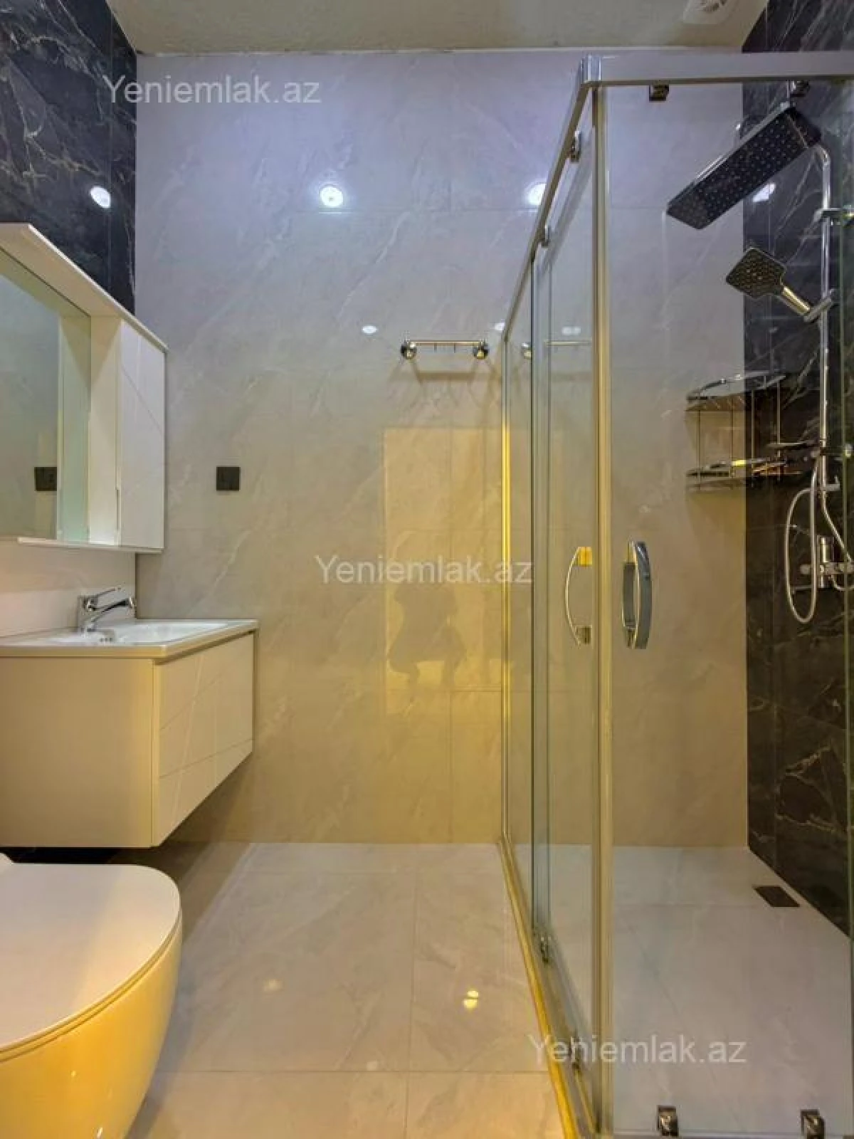 Satılır 4 otaqlı həyət evi 160 m²