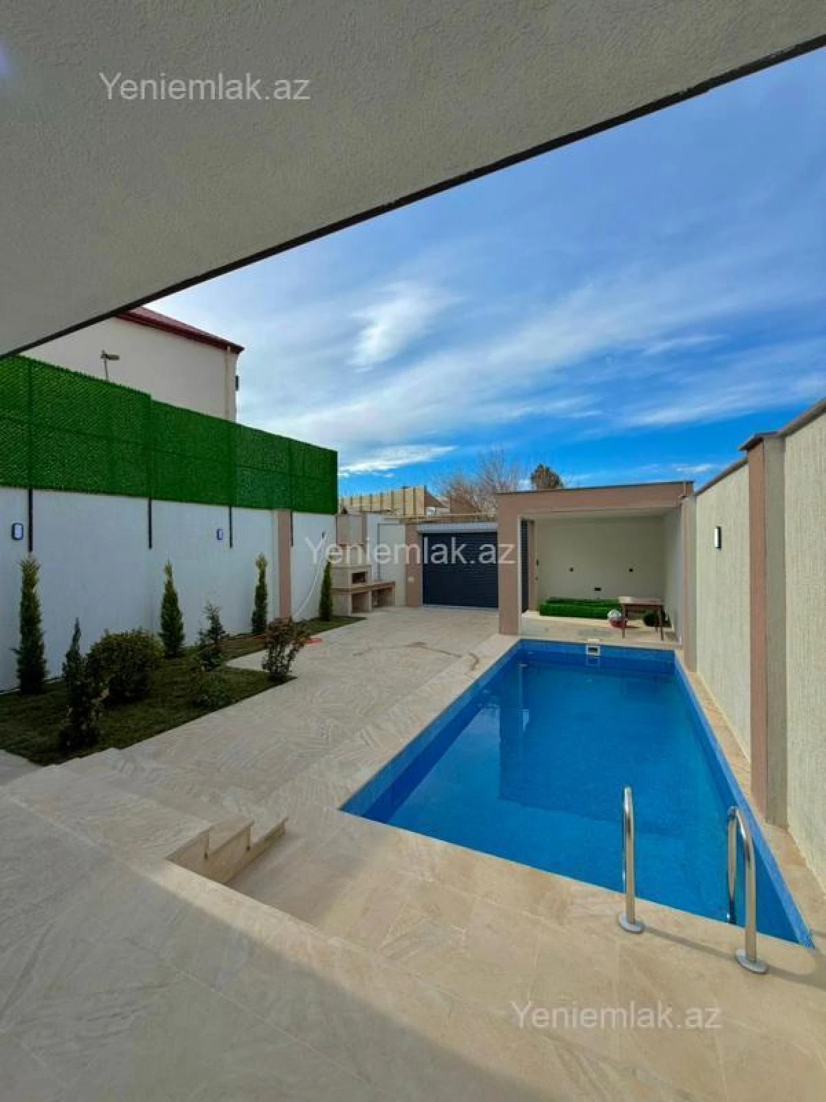 Satılır 4 otaqlı həyət evi 160 m²