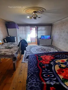 Satılır 1 otaqlı köhnə tikili 35 m²
