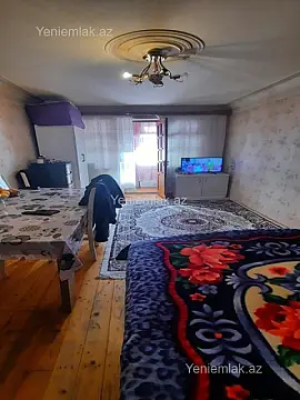 Satılır 1 otaqlı köhnə tikili 35 m²