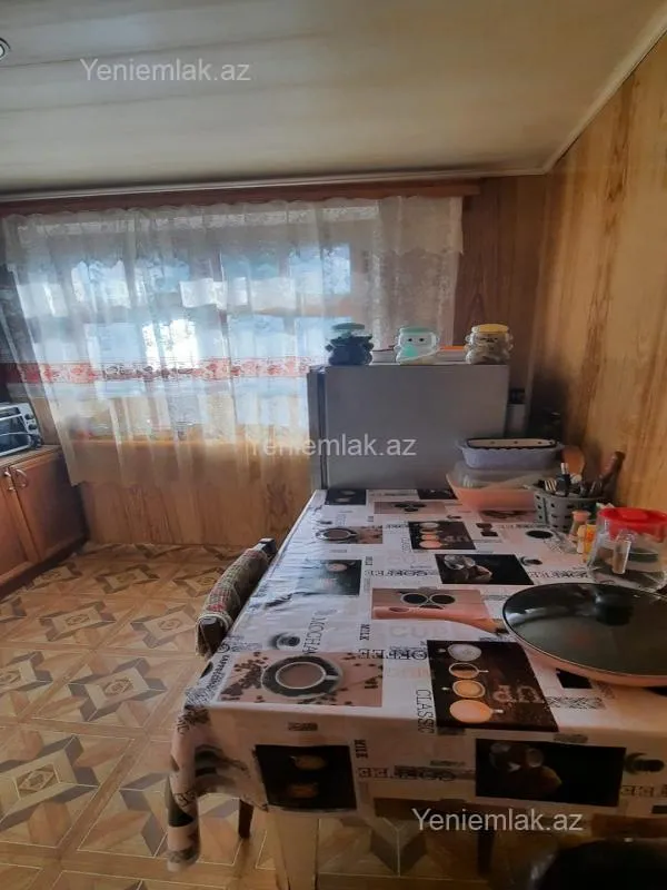 Satılır 1 otaqlı köhnə tikili 35 m²