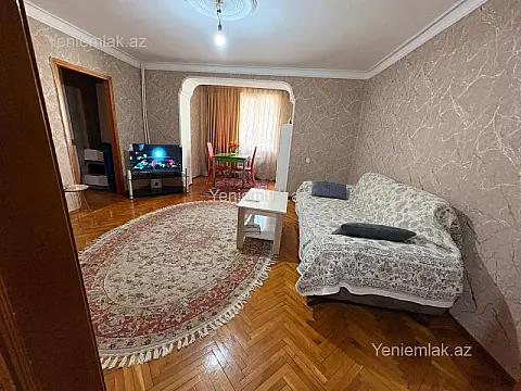 Satılır 3 otaqlı köhnə tikili 70 m²