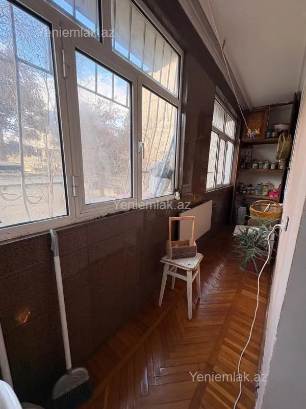 Satılır 3 otaqlı köhnə tikili 70 m²