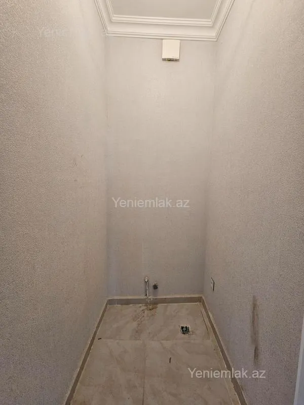 Satılır 2 otaqlı yeni tikili 99 m²