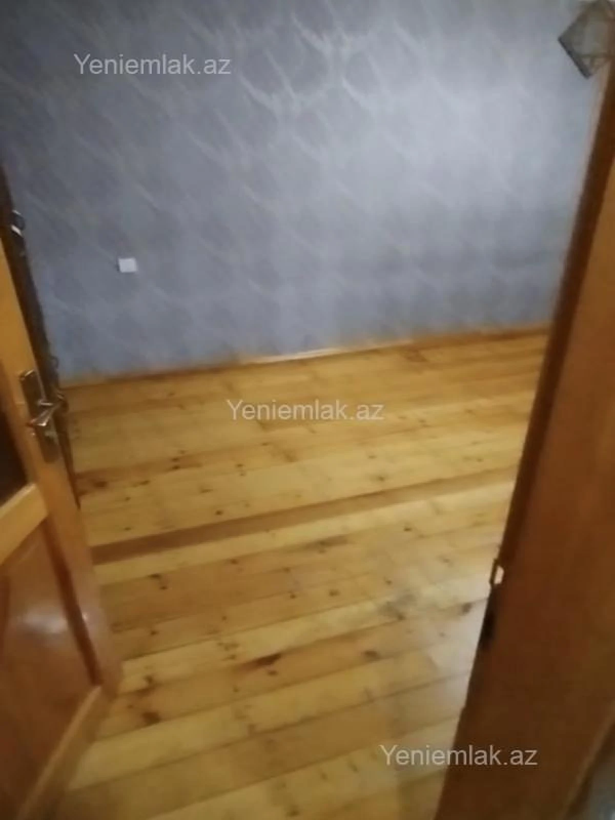 Satılır 1 otaqlı köhnə tikili 31 m²