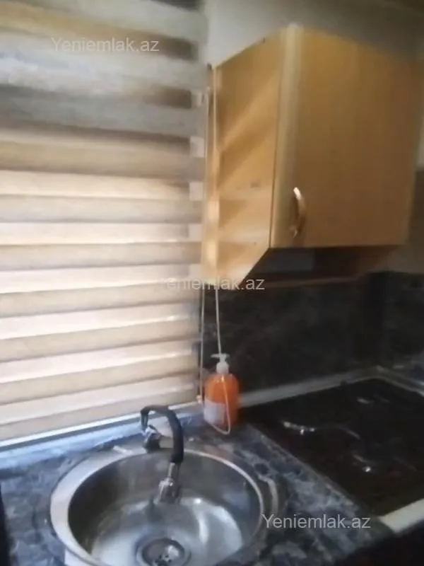 Satılır 1 otaqlı köhnə tikili 31 m²